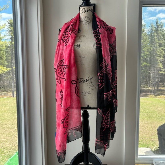 Beach Sarong Coverup Shawl Scarf with Coconut Shell Sarong Clip - Picture 2 of 16